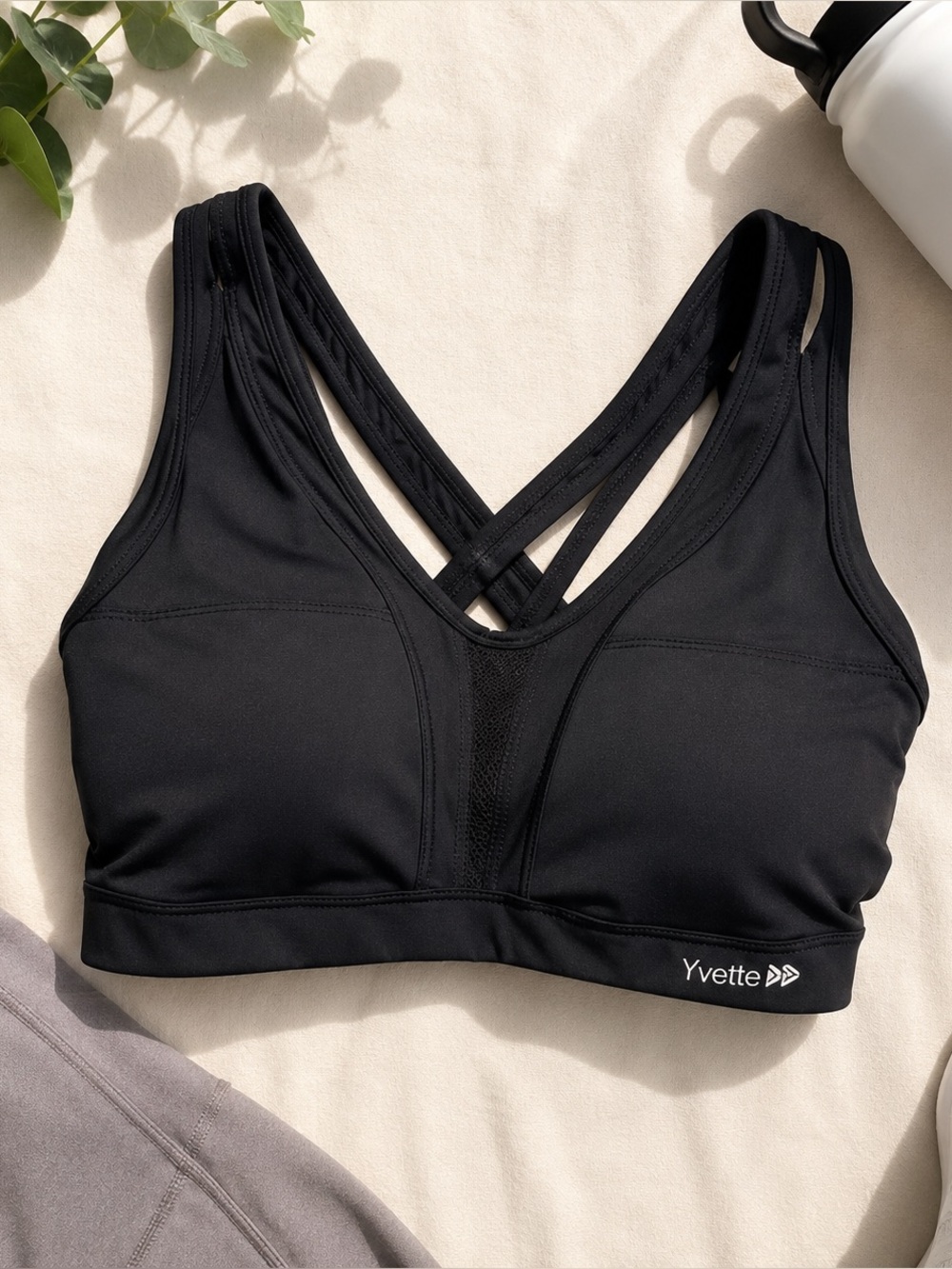 NWOT Yvette Black Sports Bra Criss Cross Back Women’s Size XL